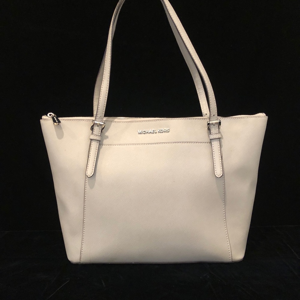 Michael Kors Ciara Large Top Zip Gray Tote with footed bottom